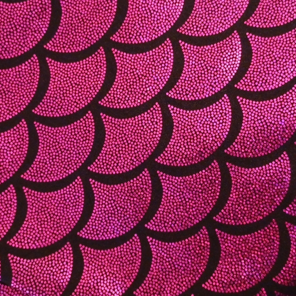 Small pink/black metallic shiny mermaid/dragon/scale leggings